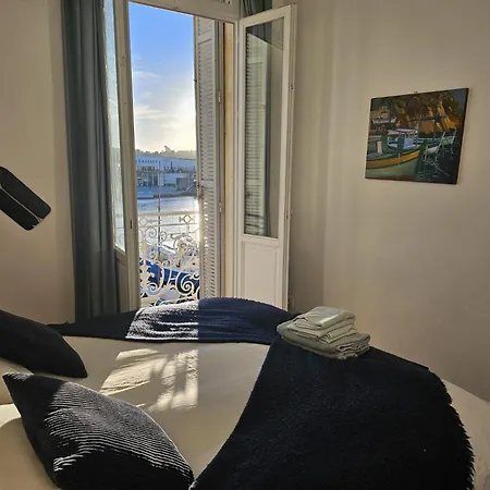 Magnifique 3 Chambres, Vue Sur Le Port, Clim. Apartamento
