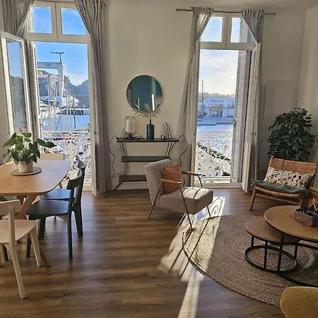 Magnifique 3 Chambres, Vue Sur Le Port, Clim. Apartment