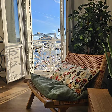 Magnifique 3 Chambres, Vue Sur Le Port, Clim. Apartment *