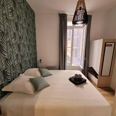 Magnifique 3 Chambres, Vue Sur Le Port, Clim. *